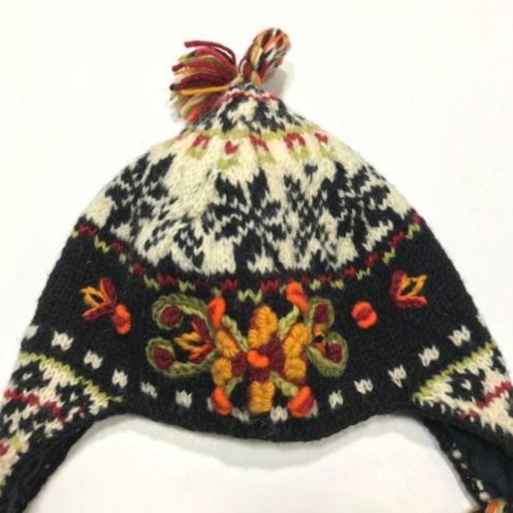 **SOLD** NEWARI 100% Wool Hand Knit Cap Iceland - Picture 3 of 5